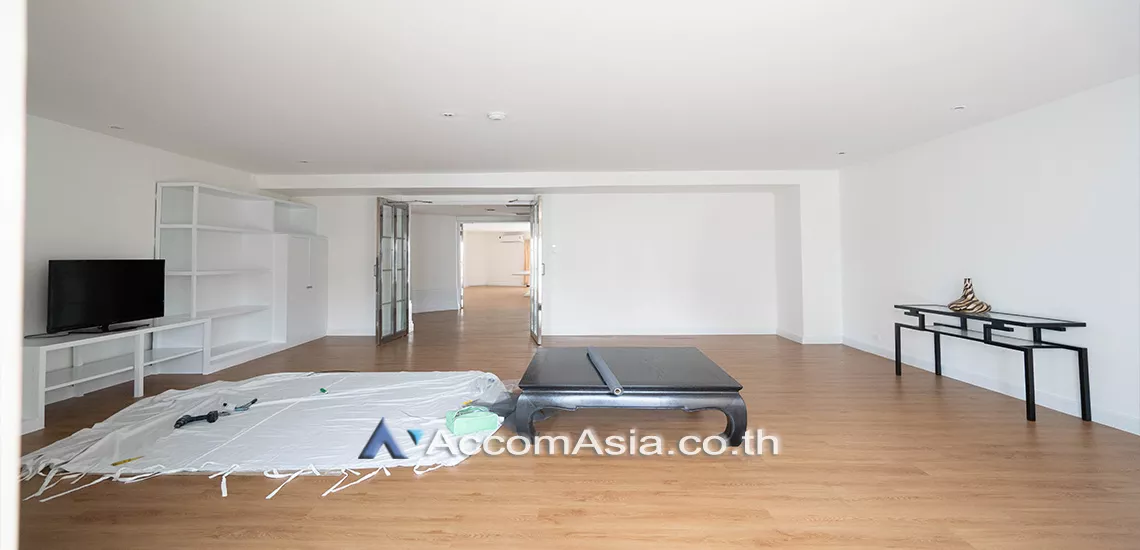 Huge Terrace, Pet friendly |  3 Bedrooms  Apartment For Rent in Sukhumvit, Bangkok  near BTS Phrom Phong (1416178)