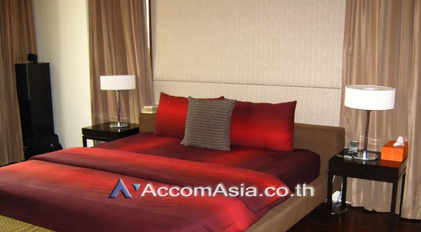  3 Bedrooms  Apartment For Rent in Sukhumvit, Bangkok  near BTS Asok - MRT Sukhumvit (1416341)