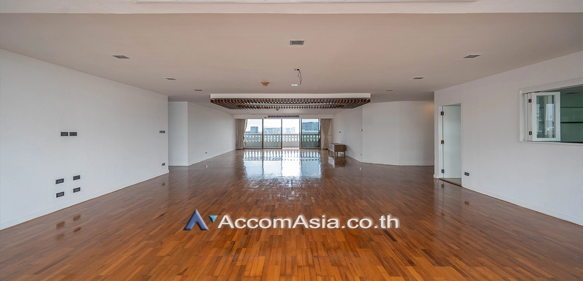 Big Balcony, Pet friendly |  4 Bedrooms  Apartment For Rent in Sukhumvit, Bangkok  near BTS Asok - MRT Sukhumvit (1416352)