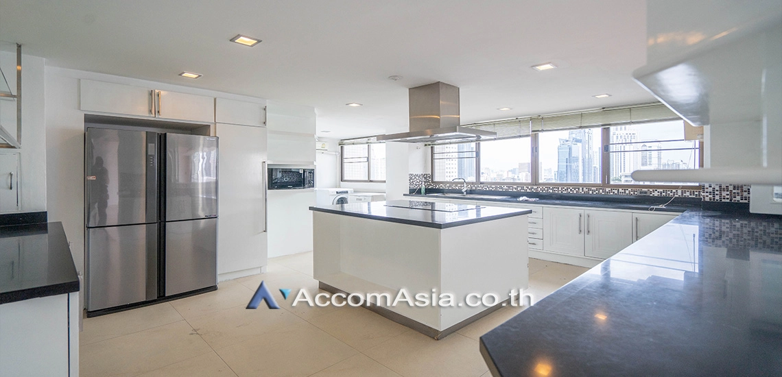 Big Balcony, Pet friendly |  4 Bedrooms  Apartment For Rent in Sukhumvit, Bangkok  near BTS Asok - MRT Sukhumvit (1416352)