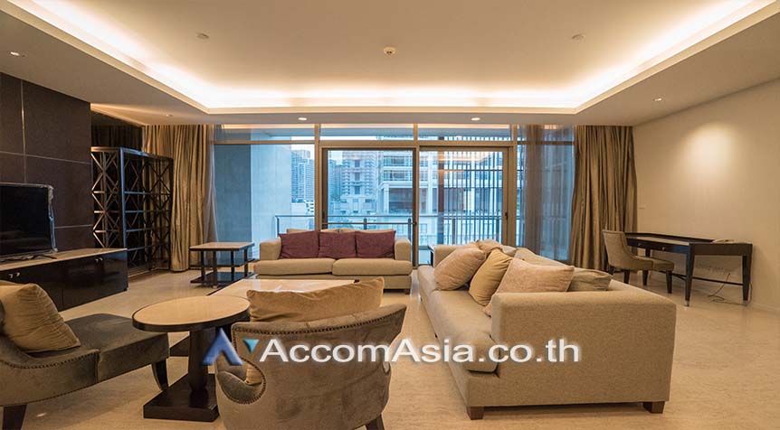 Big Balcony |  3 Bedrooms  Apartment For Rent in Sukhumvit, Bangkok  near BTS Thong Lo (1416443)