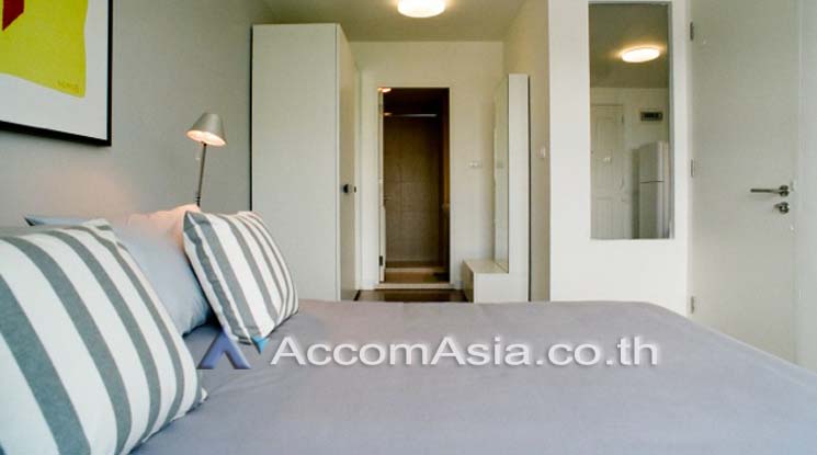  1 Bedroom  Condominium For Rent in Sukhumvit, Bangkok  near BTS Thong Lo (1516447)