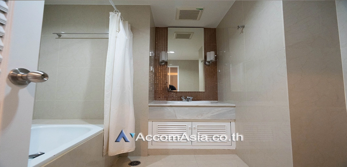 9  2 br Condominium For Rent in Sukhumvit ,Bangkok BTS Nana at Lake Green 1516492