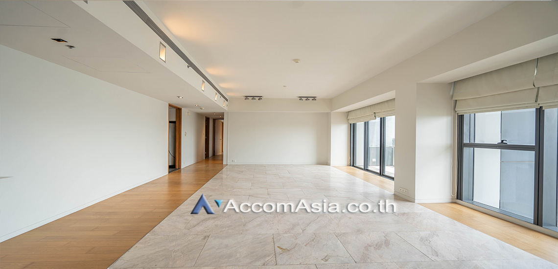  3 Bedrooms  Condominium For Rent in Sathorn, Bangkok  near BTS Chong Nonsi - MRT Lumphini (1516523)