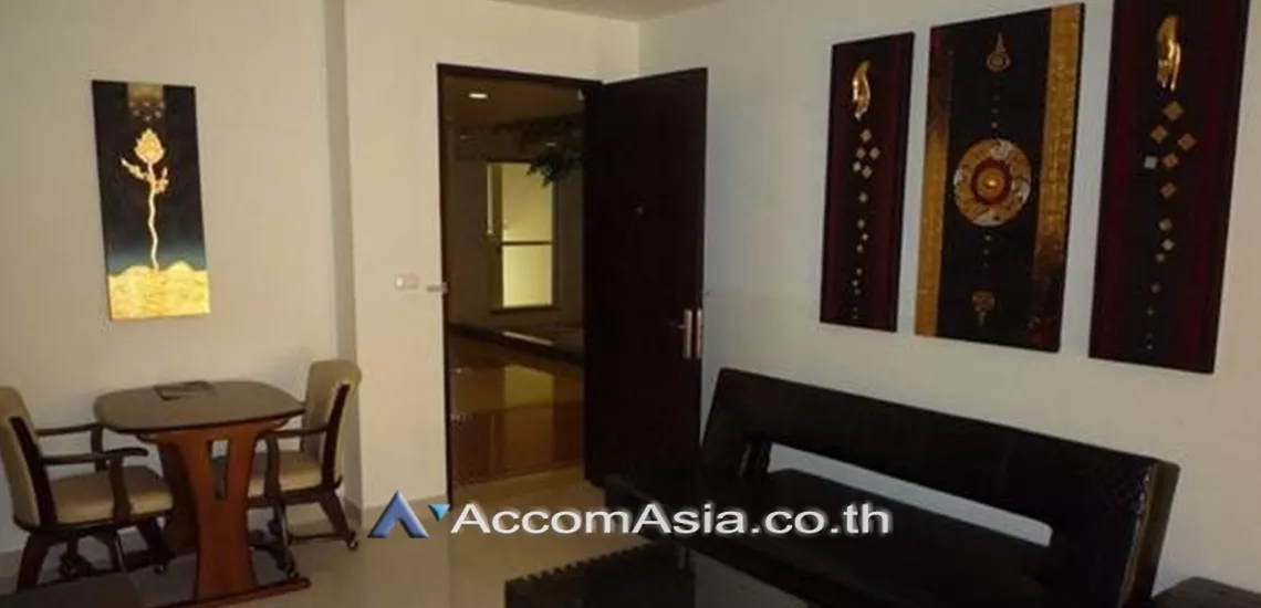  1 Bedroom  Condominium For Sale in Sukhumvit, Bangkok  near BTS Ekkamai (1516623)