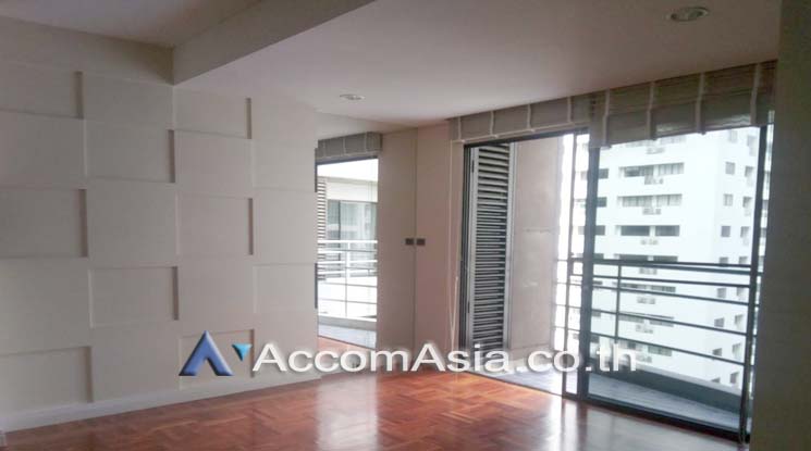  2 Bedrooms  Condominium For Rent in Ploenchit, Bangkok  near BTS Ratchadamri (1516695)