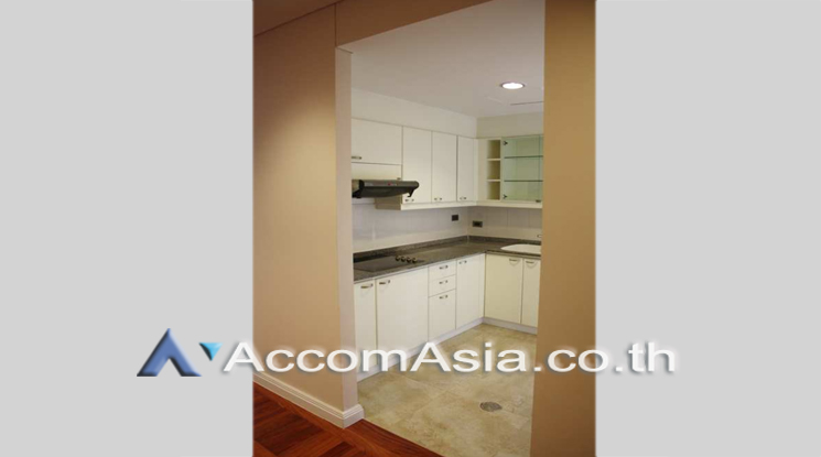  2 Bedrooms  Condominium For Rent in Ploenchit, Bangkok  near BTS Ratchadamri (1516695)