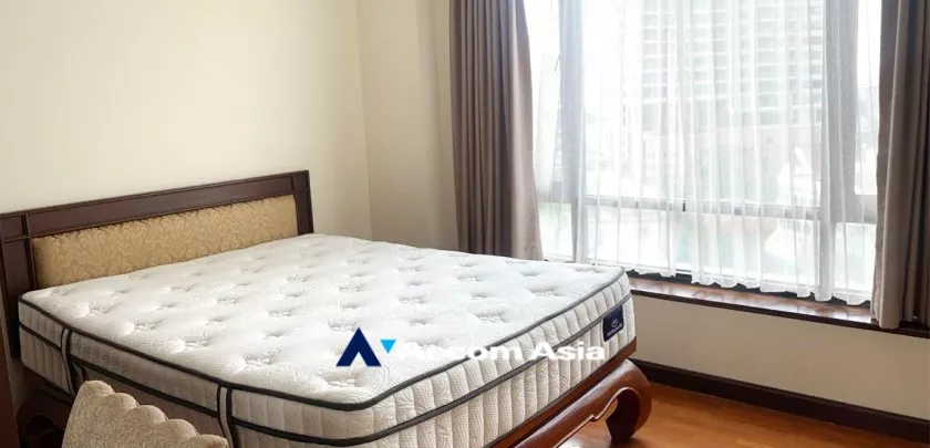  2 Bedrooms  Condominium For Rent in Sathorn, Bangkok  near BTS Chong Nonsi - MRT Lumphini (1516697)