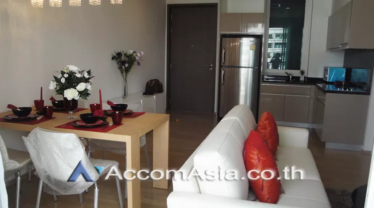  2 Bedrooms  Condominium For Rent in Sukhumvit, Bangkok  near BTS Phrom Phong (1516701)