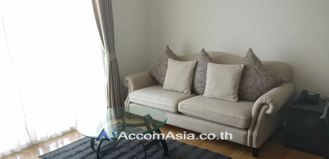  1 Bedroom  Condominium For Rent in Sukhumvit, Bangkok  near BTS Phrom Phong (1516711)