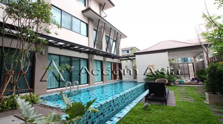 Private Swimming Pool |  3 Bedrooms  House For Rent in Sukhumvit, Bangkok  near BTS Thong Lo (1816753)