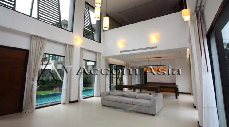 Private Swimming Pool |  3 Bedrooms  House For Rent in Sukhumvit, Bangkok  near BTS Thong Lo (1816753)