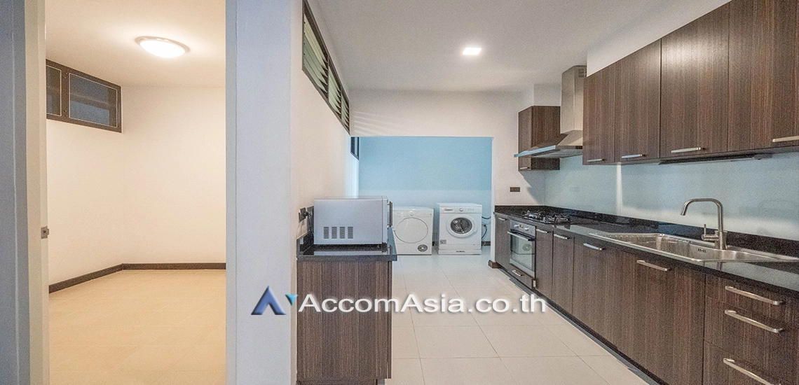 Big Balcony |  2 Bedrooms  Apartment For Rent in Sukhumvit, Bangkok  near BTS Ekkamai (1416783)