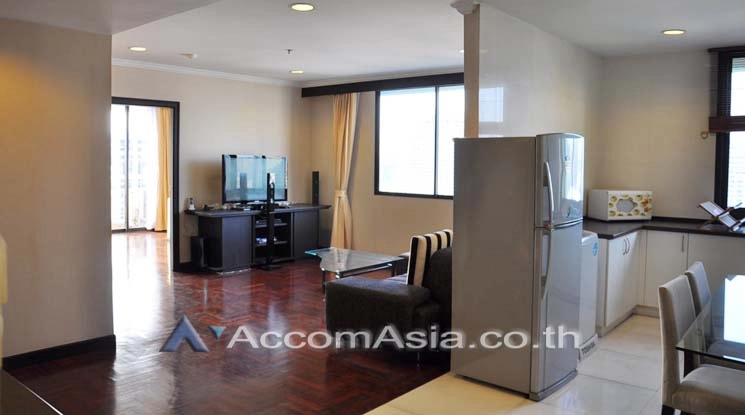  2 Bedrooms  Condominium For Rent in Sukhumvit, Bangkok  near BTS Nana (1516839)