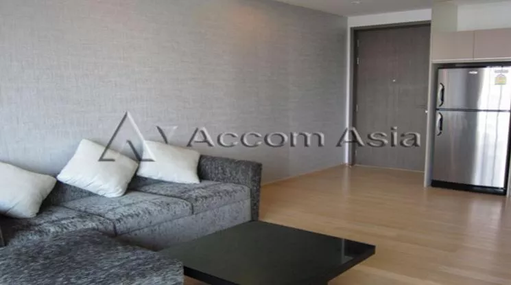 Corner Unit |  2 Bedrooms  Condominium For Rent in Sukhumvit, Bangkok  near BTS Phrom Phong (1516863)