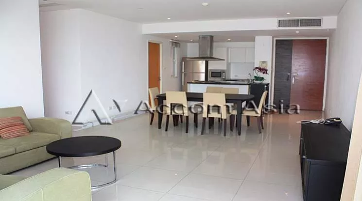 Pet friendly |  3 Bedrooms  Condominium For Rent in Sukhumvit, Bangkok  near BTS Ekkamai (1516876)