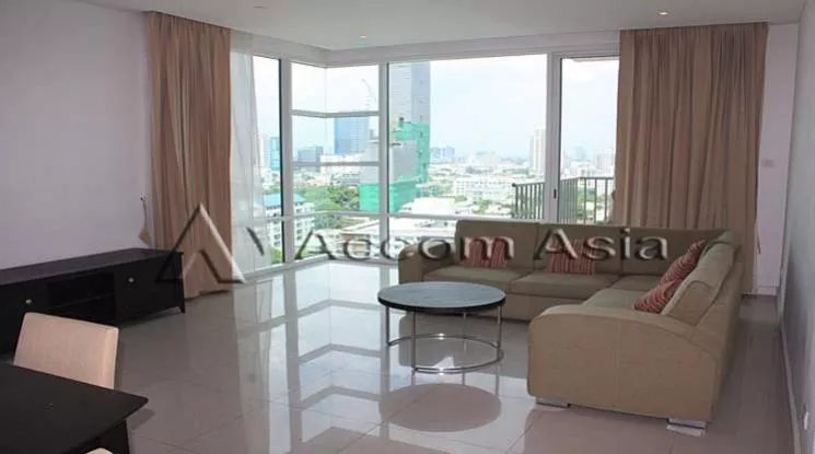 Pet friendly |  3 Bedrooms  Condominium For Rent in Sukhumvit, Bangkok  near BTS Ekkamai (1516876)