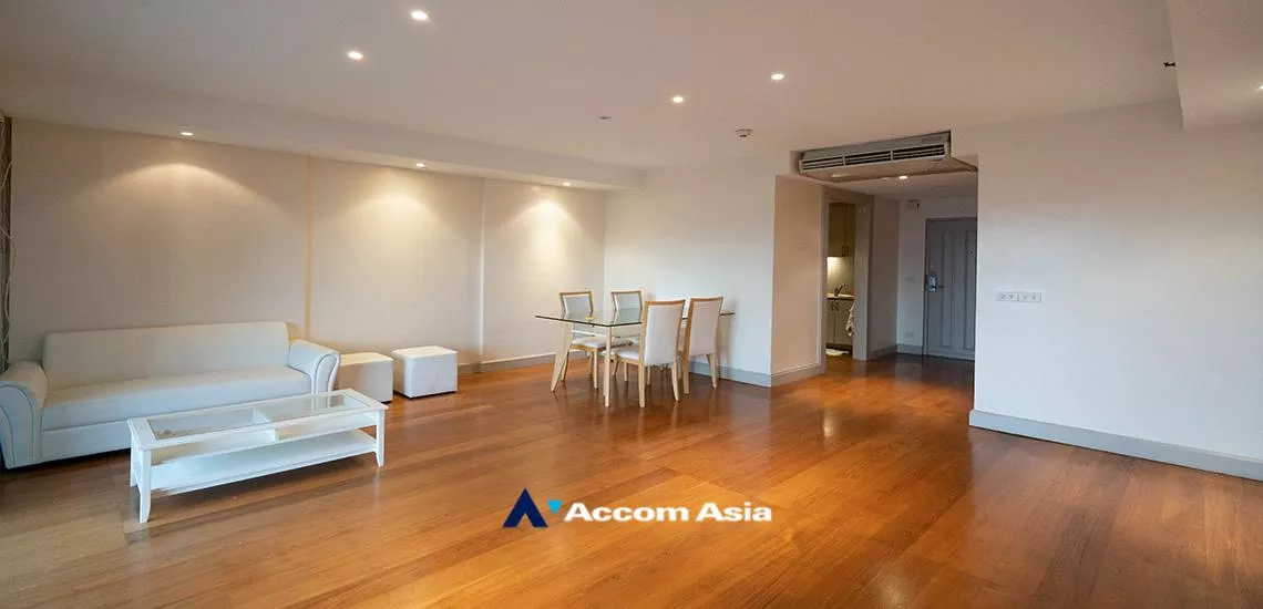  2 Bedrooms  Condominium For Rent in Sathorn, Bangkok  near MRT Lumphini (1516894)