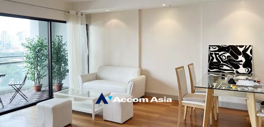  2 Bedrooms  Condominium For Rent in Sathorn, Bangkok  near MRT Lumphini (1516894)