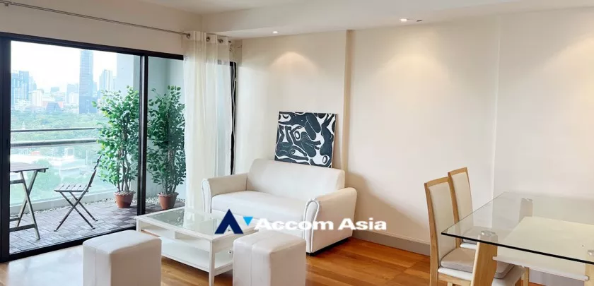  2 Bedrooms  Condominium For Rent in Sathorn, Bangkok  near MRT Lumphini (1516894)