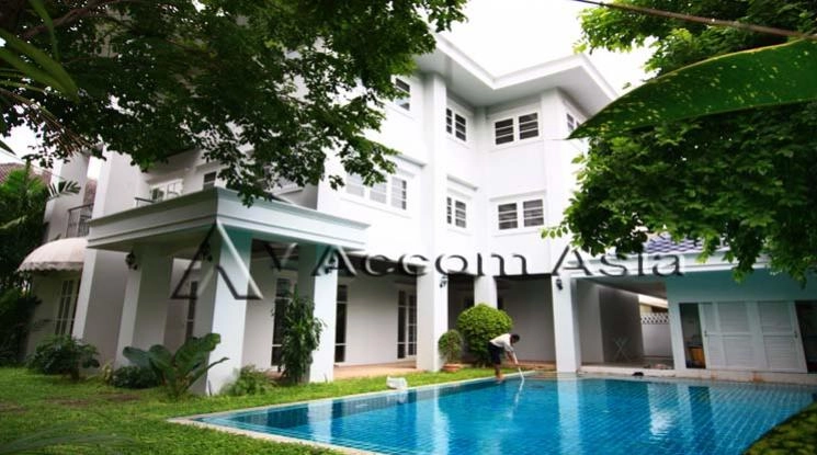 Private Swimming Pool |  4 Bedrooms  House For Rent in Ratchadapisek, Bangkok  (1916983)