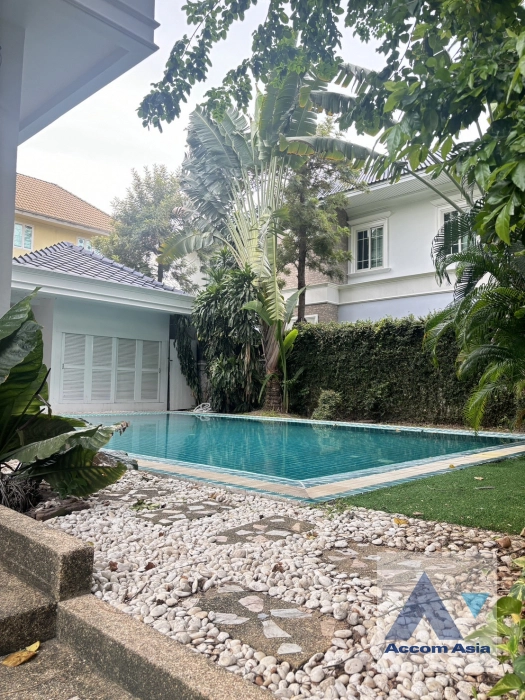 Private Swimming Pool |  4 Bedrooms  House For Rent in Ratchadapisek, Bangkok  (1916983)