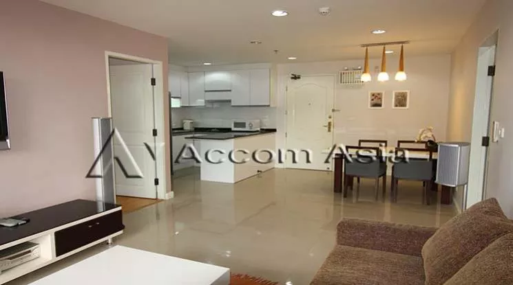  2 Bedrooms  Condominium For Rent in Sukhumvit, Bangkok  near BTS Phrom Phong (1517043)