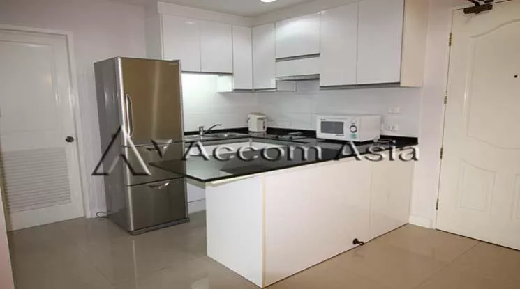  2 Bedrooms  Condominium For Rent in Sukhumvit, Bangkok  near BTS Phrom Phong (1517043)