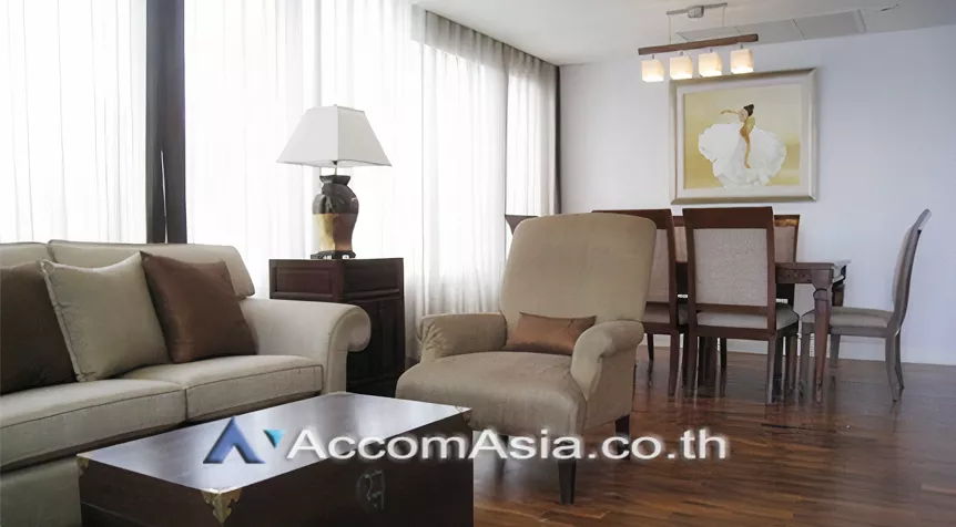  3 Bedrooms  Condominium For Rent in Sukhumvit, Bangkok  near BTS Phrom Phong (1517061)