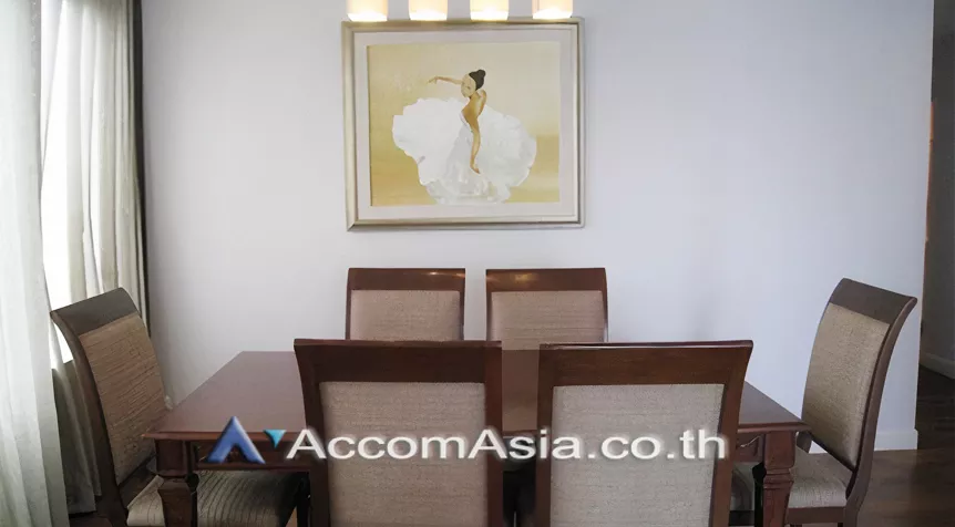  3 Bedrooms  Condominium For Rent in Sukhumvit, Bangkok  near BTS Phrom Phong (1517061)