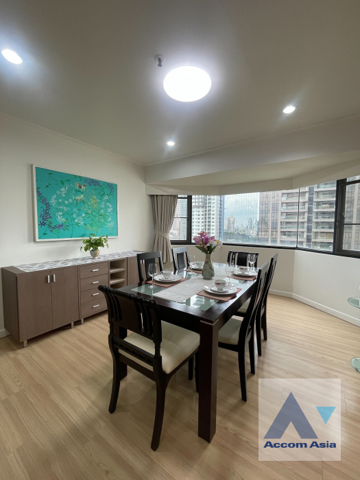  2 Bedrooms  Condominium For Rent & Sale in Sukhumvit, Bangkok  near BTS Phrom Phong (1517098)