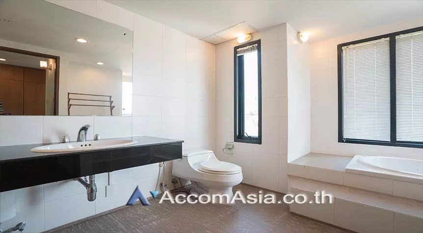 11  3 br Apartment For Rent in Sukhumvit ,Bangkok BTS Phrom Phong at Peaceful Living in CBD 1417153