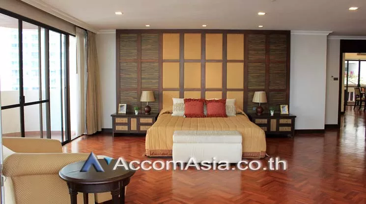 Big Balcony, Pet friendly |  3 Bedrooms  Apartment For Rent in Sukhumvit, Bangkok  near BTS Asok - MRT Sukhumvit (1417155)