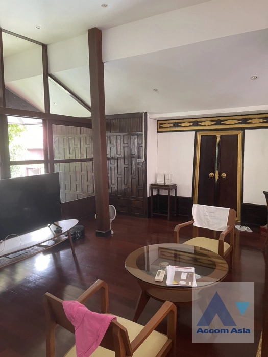  House For Rent in Sukhumvit, Bangkok  near BTS Ekkamai (50096)