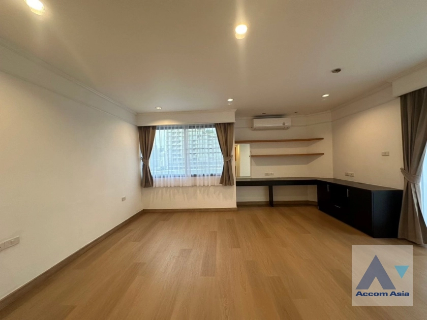 15  4 br Apartment For Rent in Ploenchit ,Bangkok BTS Ratchadamri at High rise and Peaceful 1417324