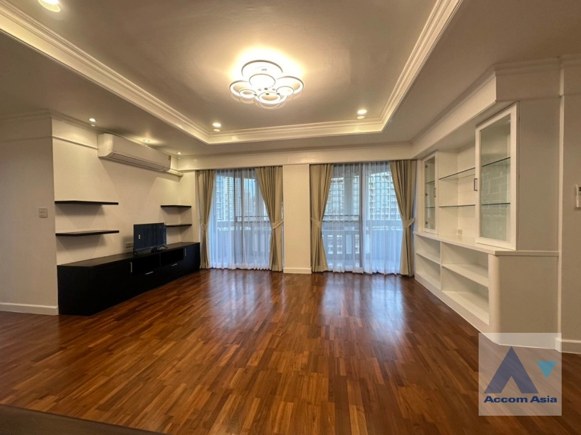 13  4 br Apartment For Rent in Ploenchit ,Bangkok BTS Ratchadamri at High rise and Peaceful 1417324