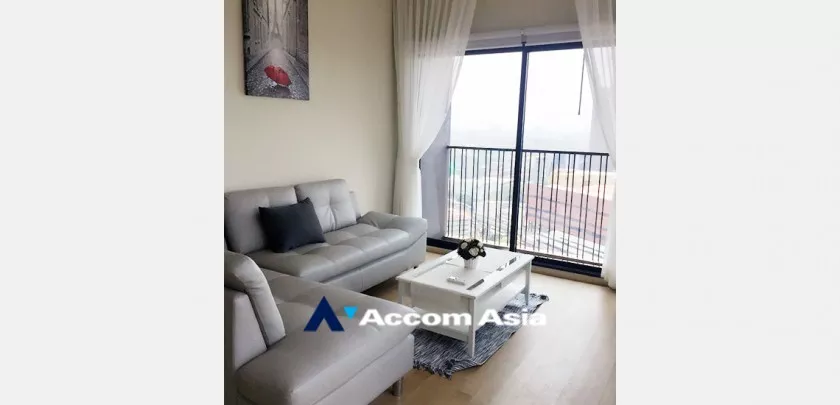 Corner Unit |  1 Bedroom  Condominium For Rent & Sale in Sukhumvit, Bangkok  near BTS Ekkamai (1517366)