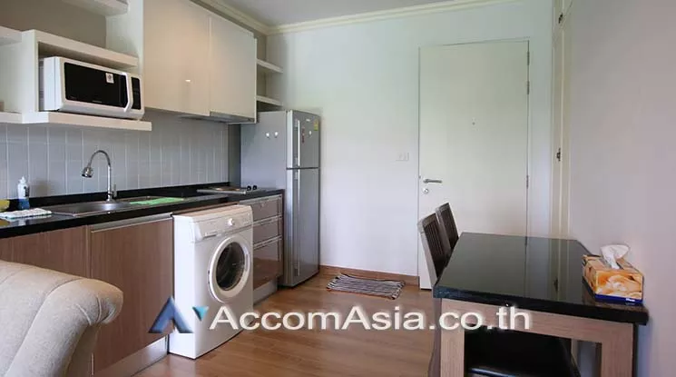  1 Bedroom  Condominium For Rent in Sukhumvit, Bangkok  near BTS Phrom Phong (1517370)