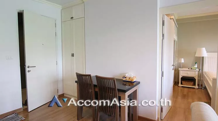  1 Bedroom  Condominium For Rent in Sukhumvit, Bangkok  near BTS Phrom Phong (1517370)