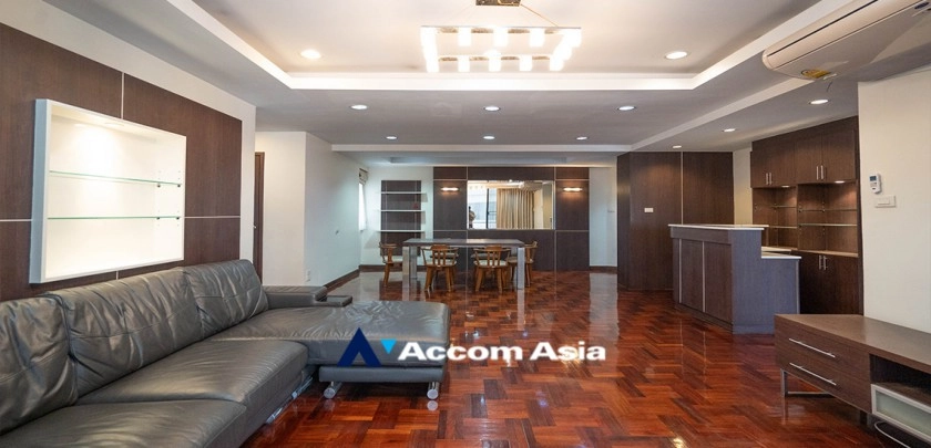  3 Bedrooms  Condominium For Rent in Sukhumvit, Bangkok  near BTS Phrom Phong (1517483)