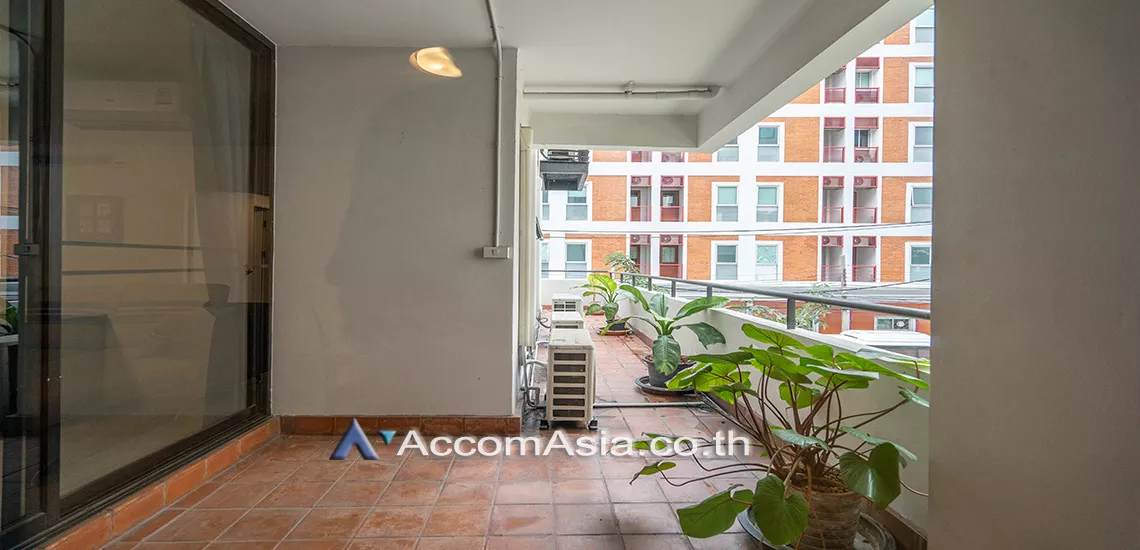 Pet friendly |  2 Bedrooms  Apartment For Rent in Sukhumvit, Bangkok  near BTS Asok - MRT Sukhumvit (1417507)