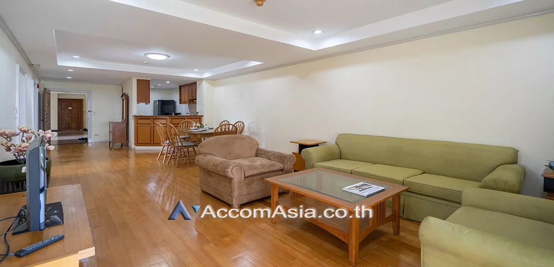  3 Bedrooms  Apartment For Rent in Sukhumvit, Bangkok  near BTS Phrom Phong (1417510)