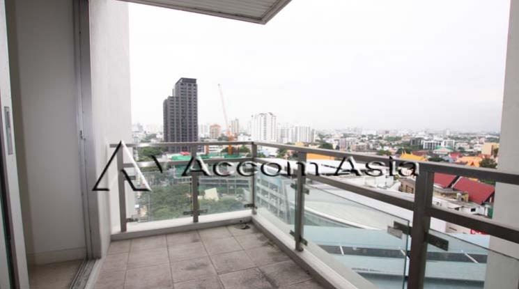  3 Bedrooms  Condominium For Rent & Sale in Sukhumvit, Bangkok  near BTS Ekkamai (1517650)