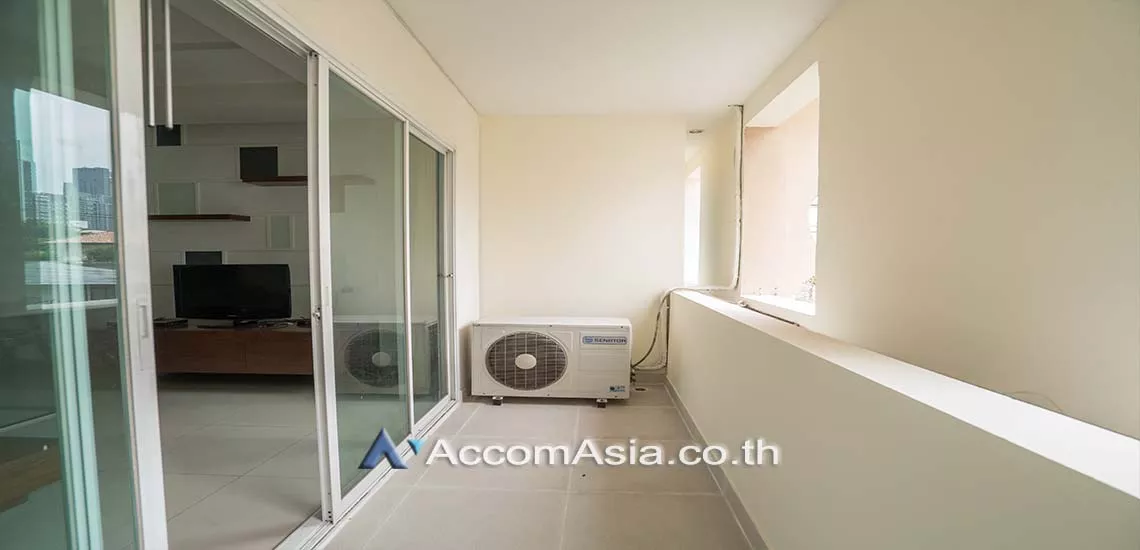 Big Balcony |  2 Bedrooms  Apartment For Rent in Sukhumvit, Bangkok  near BTS Phrom Phong (1417668)