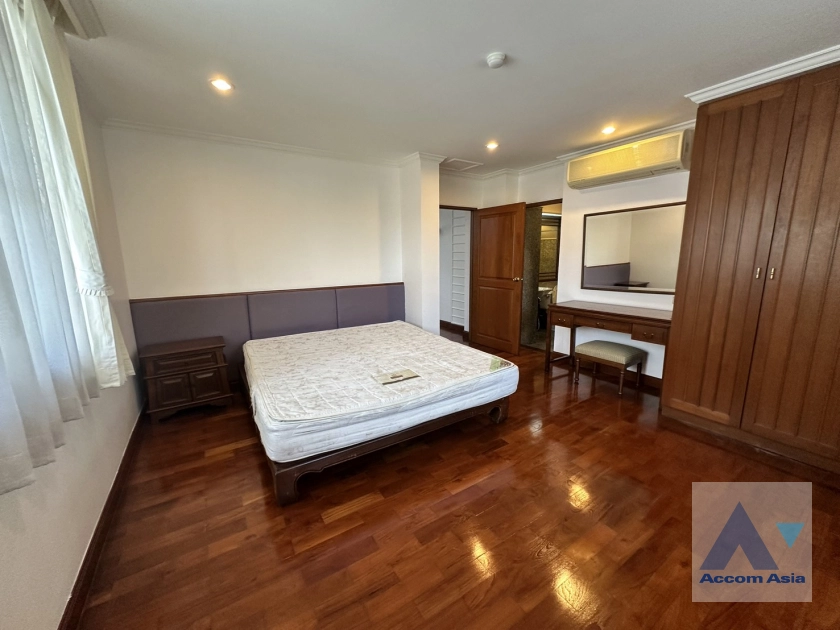 9  4 br House For Rent in Dusit ,Bangkok  at House by Chaophraya River 1817739