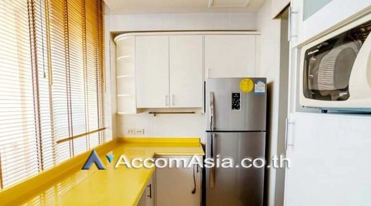  2 Bedrooms  Condominium For Rent in Ploenchit, Bangkok  near BTS Chitlom (20708)