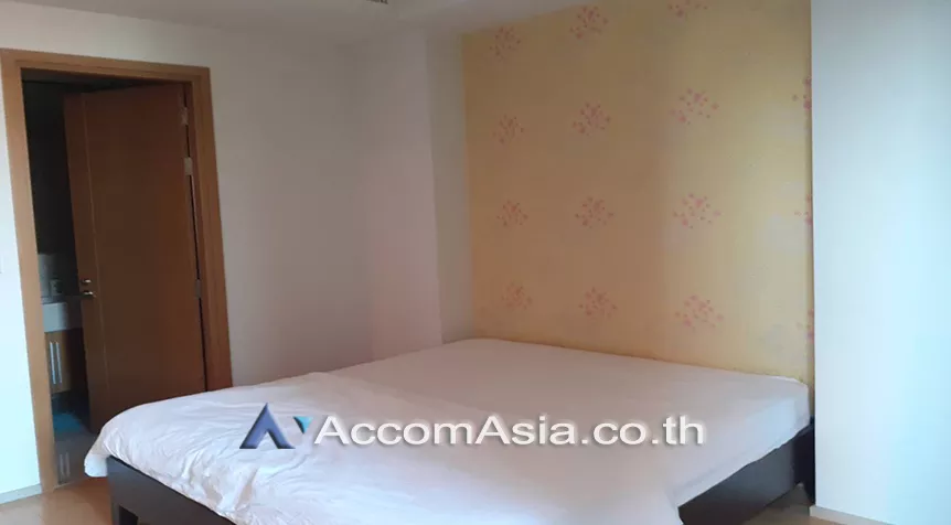  1 Bedroom  Condominium For Rent in Ploenchit, Bangkok  near BTS Ploenchit - MRT Lumphini (1517929)