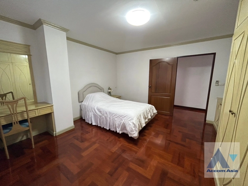 9  3 br Apartment For Rent in Sukhumvit ,Bangkok BTS Thong Lo at Quality community 1417973