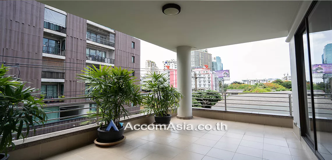 Pet friendly |  4 Bedrooms  Apartment For Rent in Sukhumvit, Bangkok  near BTS Asok - MRT Sukhumvit (1417989)