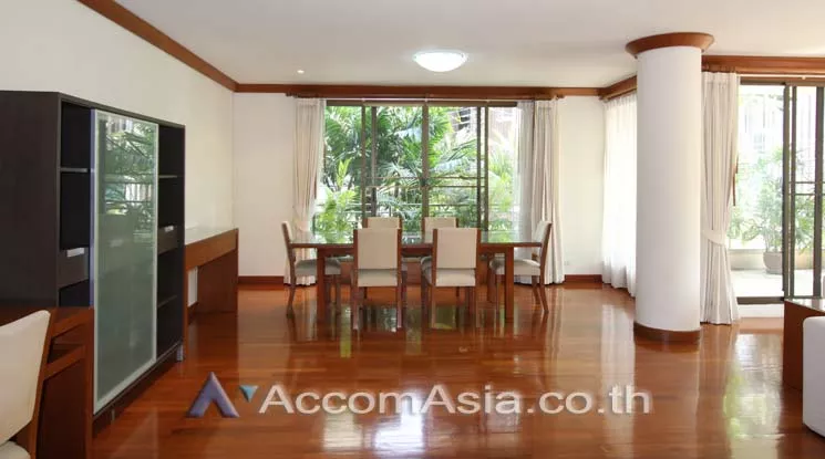  3 Bedrooms  Apartment For Rent in Sukhumvit, Bangkok  near BTS Asok - MRT Sukhumvit (1417993)